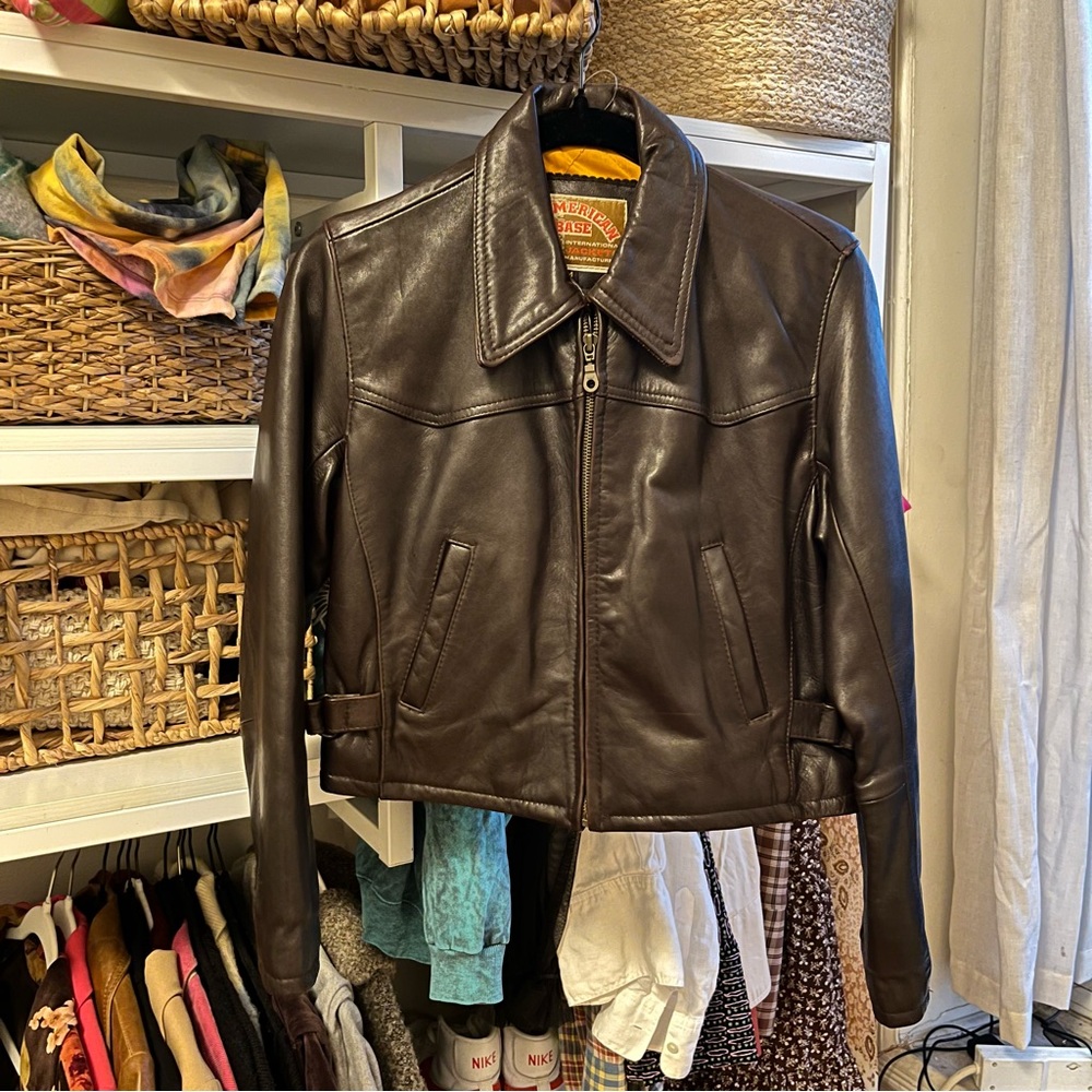 XS Vintage brown leather jacket